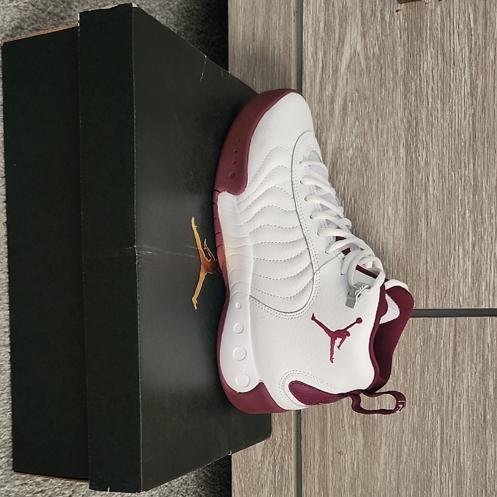 Jordan Women's Sneakers White and Burgundy